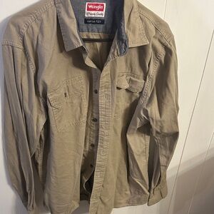 Wrangler Men's Tan Comfort Flex Long Sleeve